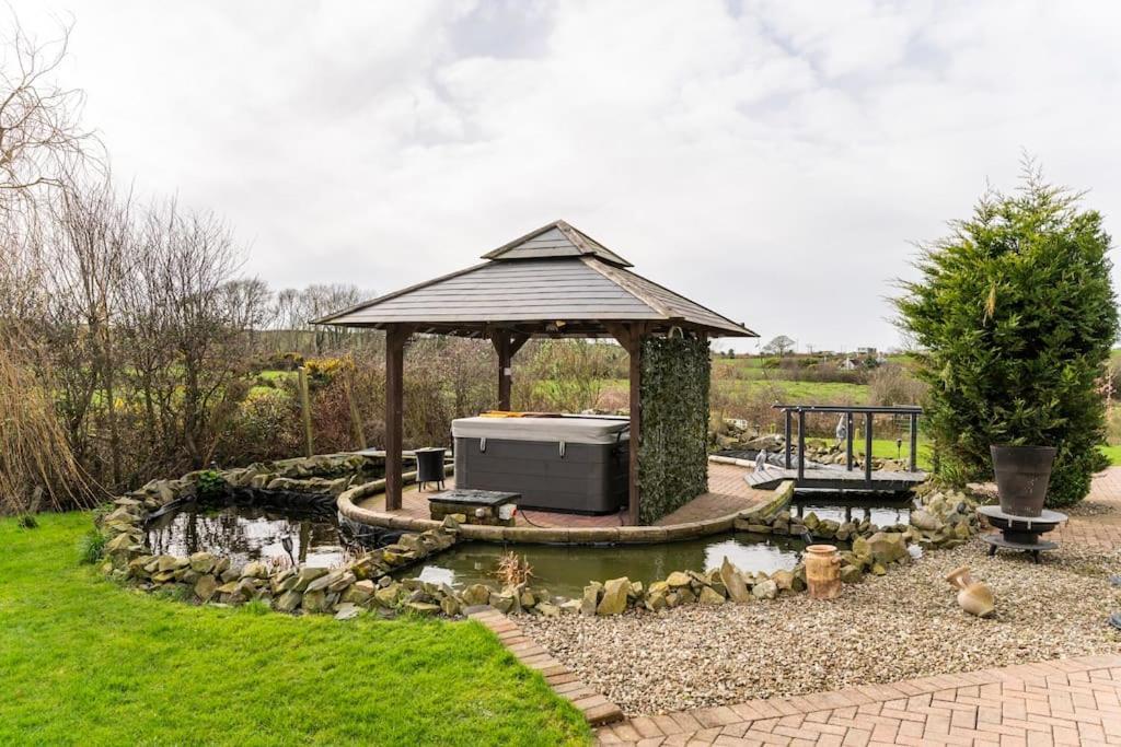The Gate House Villa Kirkistown Exterior foto